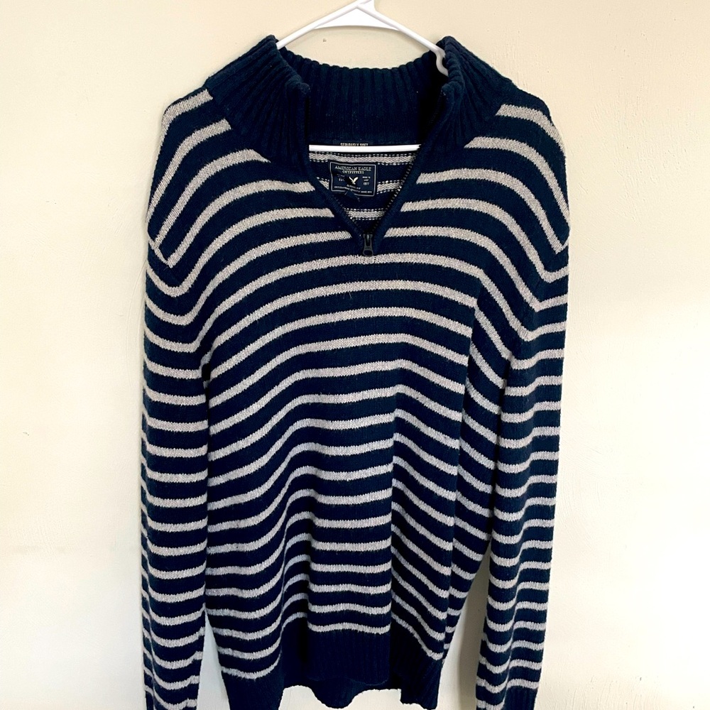 American Eagle quarter zip sweater size XL